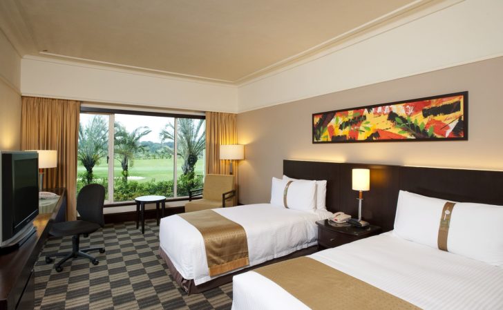 Researching Hotels Online Provides Many Advantages For Today’s Traveller